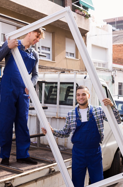 Im Fensterbau wird zwischen Profilherstellern und Fensterherstellern unterschieden.